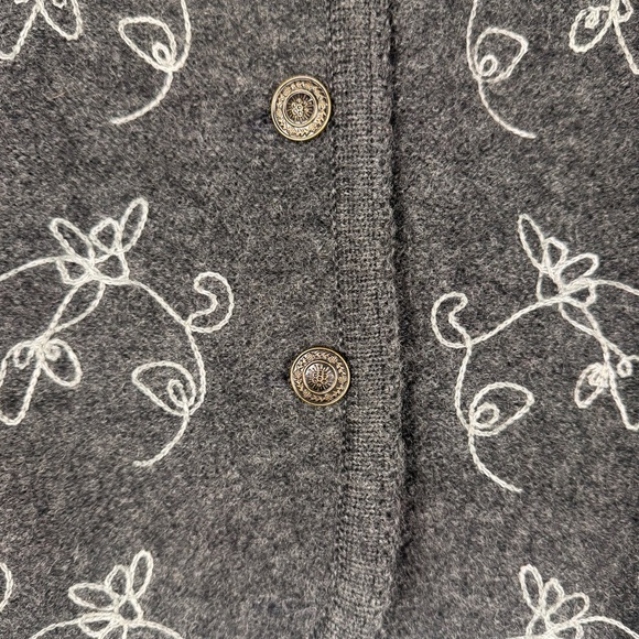 Tally Ho Cardigan Sweater Vintage 70s 80s Gray 100% Wool Embroidered Size M - Picture 7 of 7